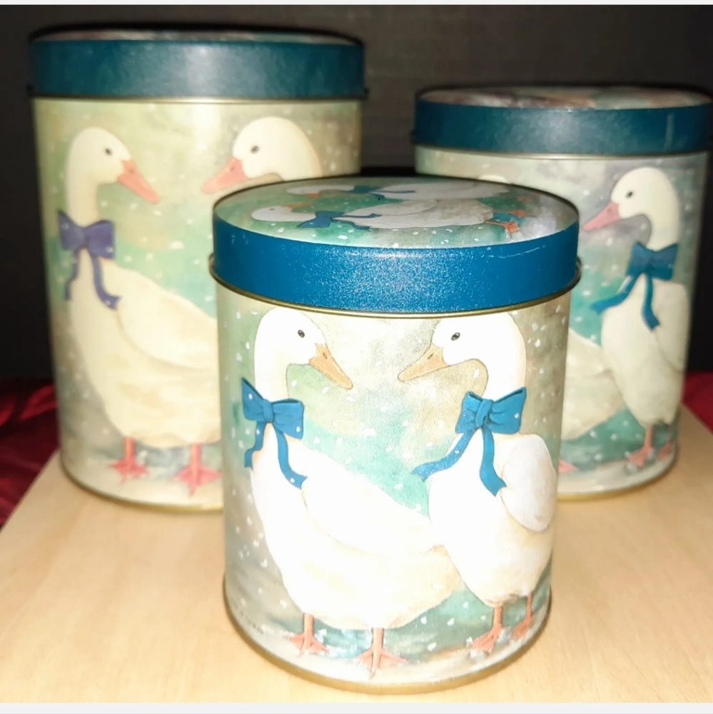 Vintage geese tin canisters